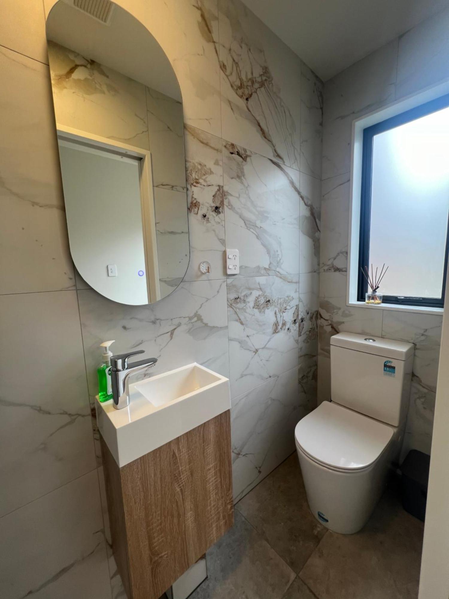 Waverly Place - Unique One Room Apartment Orewa Εξωτερικό φωτογραφία