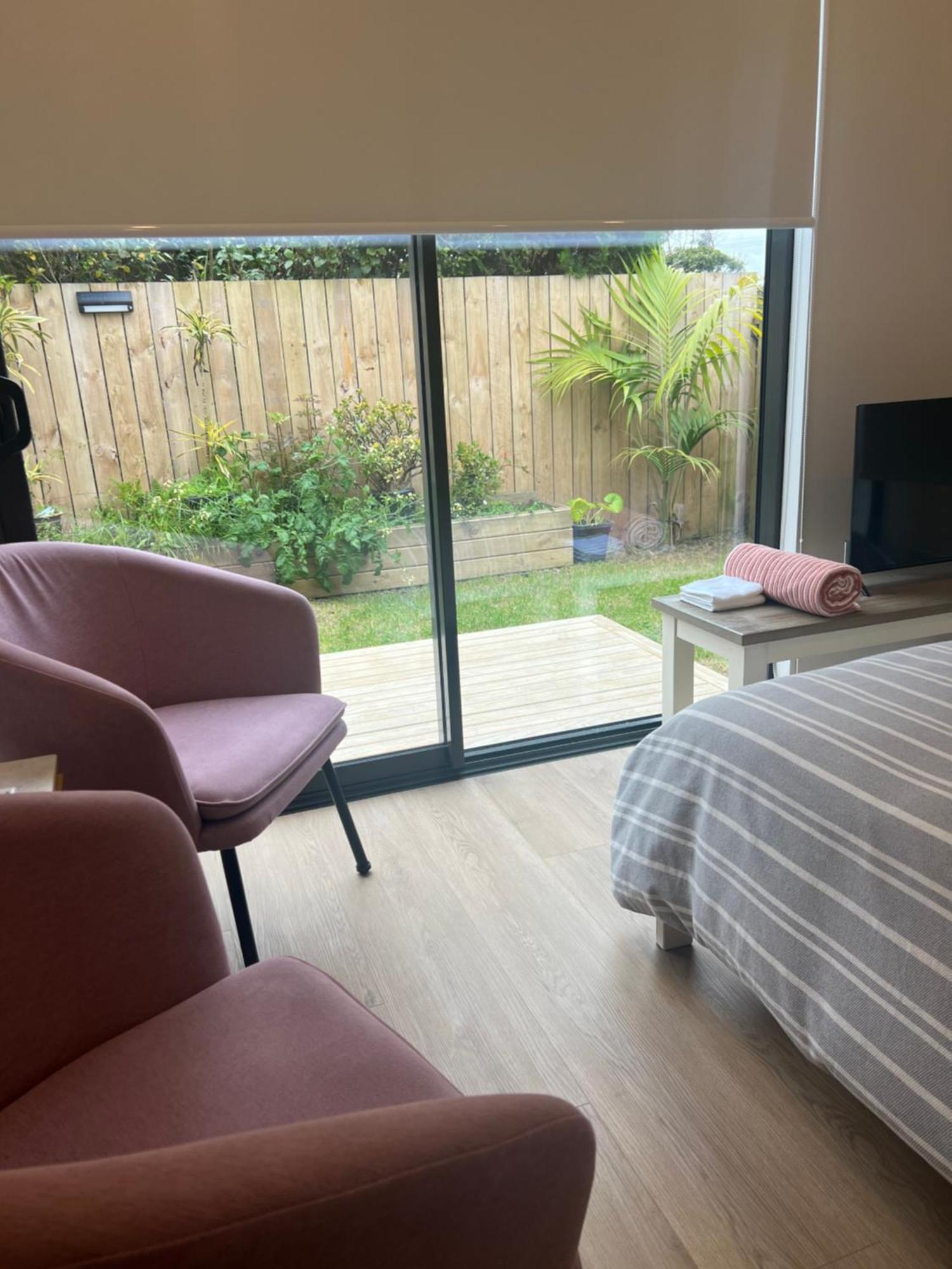 Waverly Place - Unique One Room Apartment Orewa Εξωτερικό φωτογραφία